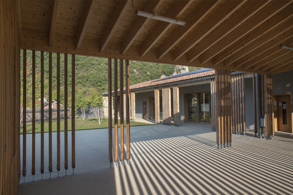 #55 – Ecole primaire – Combovin