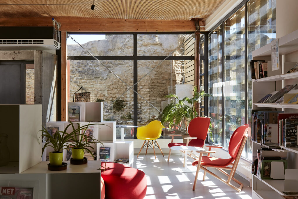 #68 – Médiathèque Le Patio – Étoile-sur-Rhône